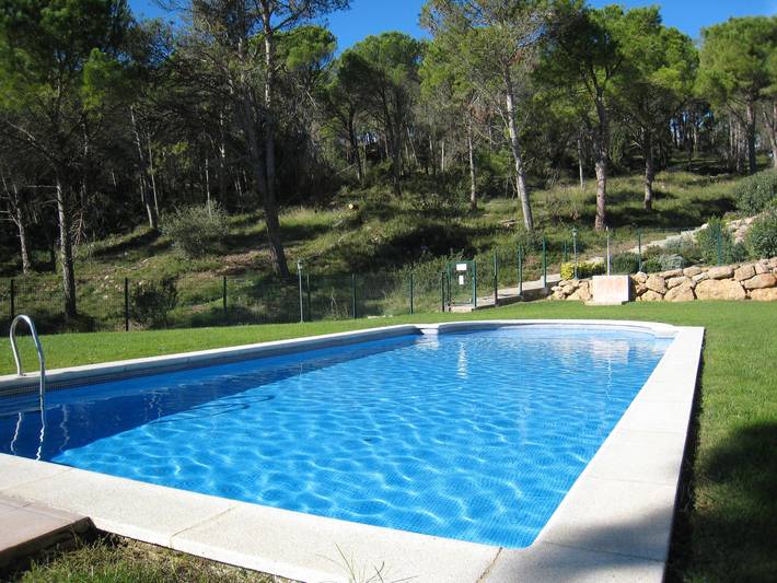 Casa rural para 6 personas, con Balcón además de Terraza y Piscina en Serra de Daró - 3