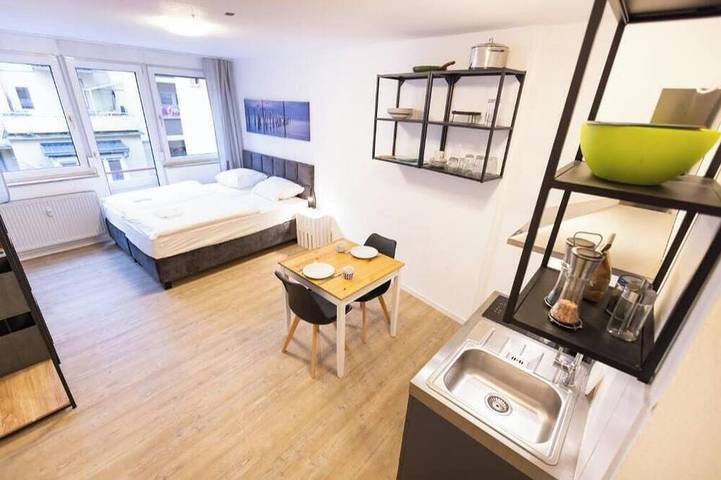 Appartement entier, Modernes Apartment in der Innenstadt - Studio Apartment in Würzburg, Région viticole de Franconie
