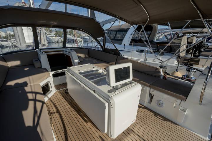Bateau pour 10 personnes dans Cos Ville - 2