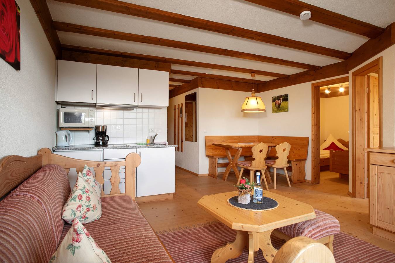 Zimmer 'Suite' mit Bergblick, Gemeinschaftsgarten und Wi-Fi in Friedrichshafen, Bodenseekreis