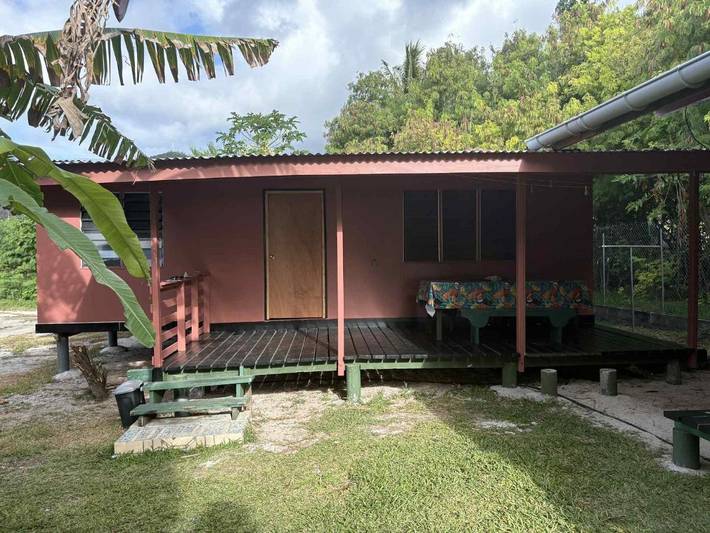 Location de vacances pour 4 personnes, avec vue ainsi que terrasse et jardin dans Fare - 4