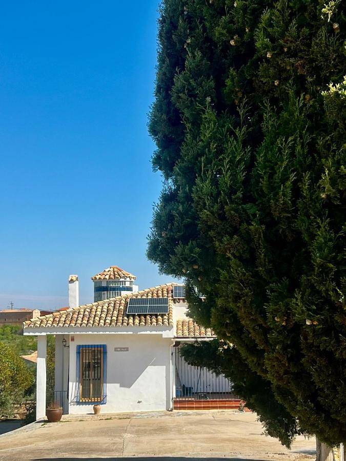 Chalet para 20 personas, con Balcón y Terraza además de Jardín y Piscina para niños en Requena-Utiel - 2