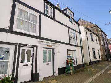Holiday Home for 6 People in Looe, Cornwall, Photo 1