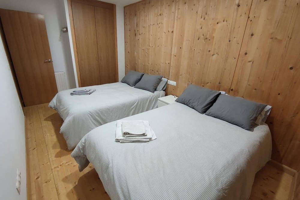 Ganze Wohnung, Bergstil Duplex nahe Jaca, Parkplatz Inklusive in Castiello de Jaca, Aragonesische Pyrenäen