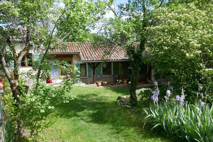 Chambre d’hôte pour 3 personnes, avec jardin ainsi que terrasse et vue - 1