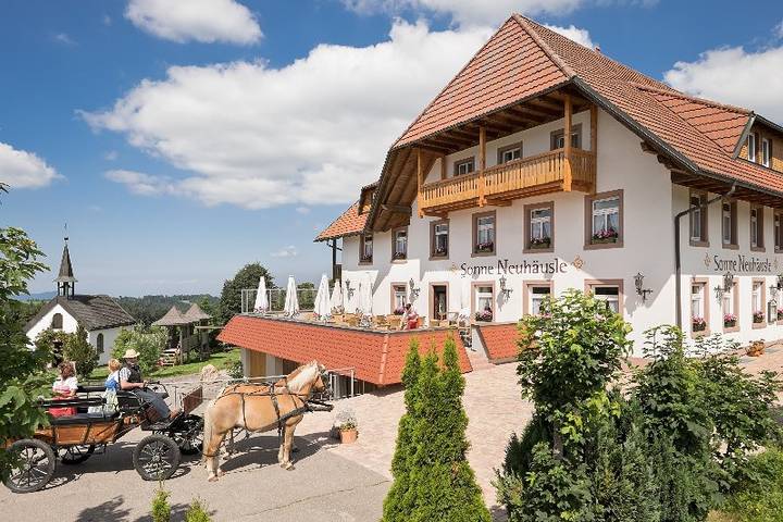 Hotel für 5 Personen, mit Balkon/Terrasse und Balkon sowie Whirlpool und Terrasse in St. Peter