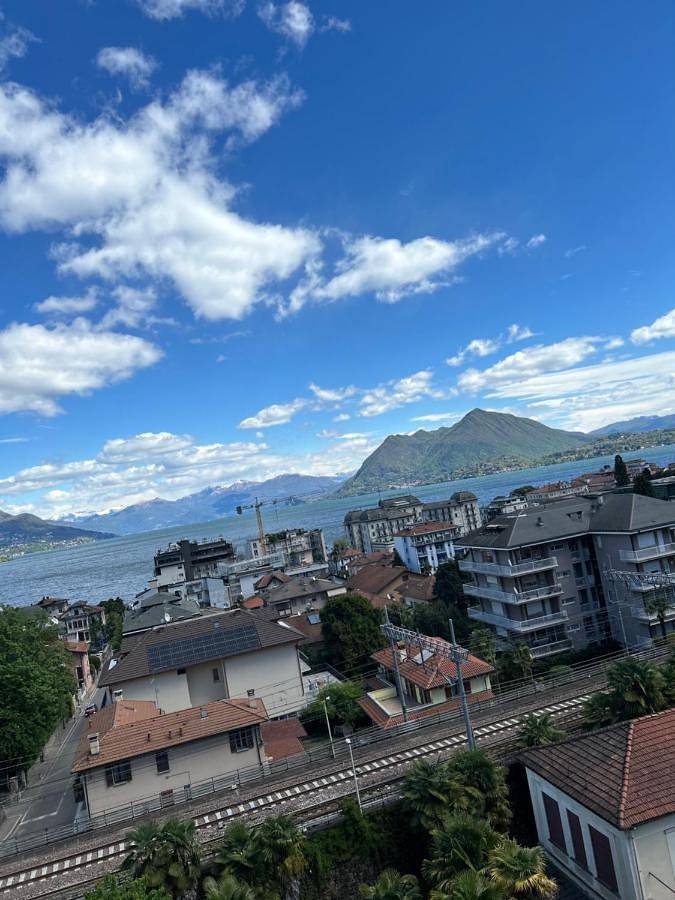 Apartamento de vacaciones para 4 personas, con balcón además de vistas y vistas al lago - 1