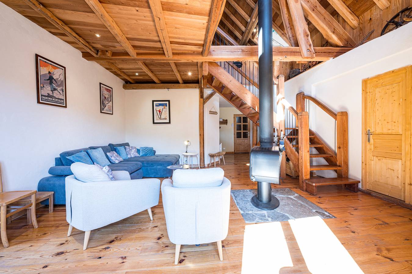 Chalet 'La Grange Des Flocons' avec vue sur la montagne, terrasse privée et jardin privé in Valloire, Région de Saint-Jean-de-Maurienne