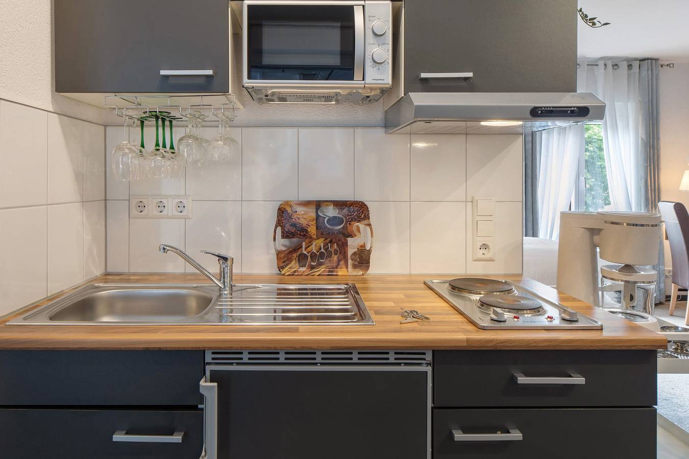 Ganzes Studio, Studio 'Moonraker' mit gemeinsamer Terrasse und Wi-Fi in Breisach, Breisach am Rhein