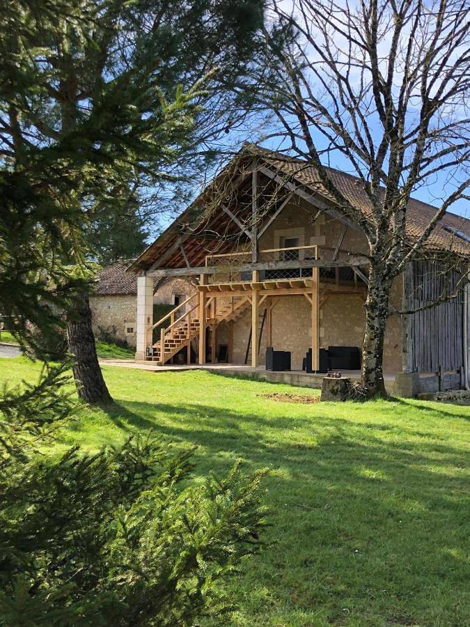 Maison de vacances pour 4 personnes, avec Balcon et Jacuzzi ainsi que Terrasse et Jardin
