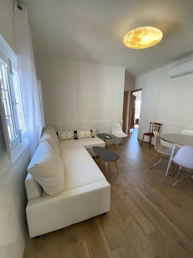 Ferienwohnung für 9 Personen, mit Terrasse und Ausblick - 1