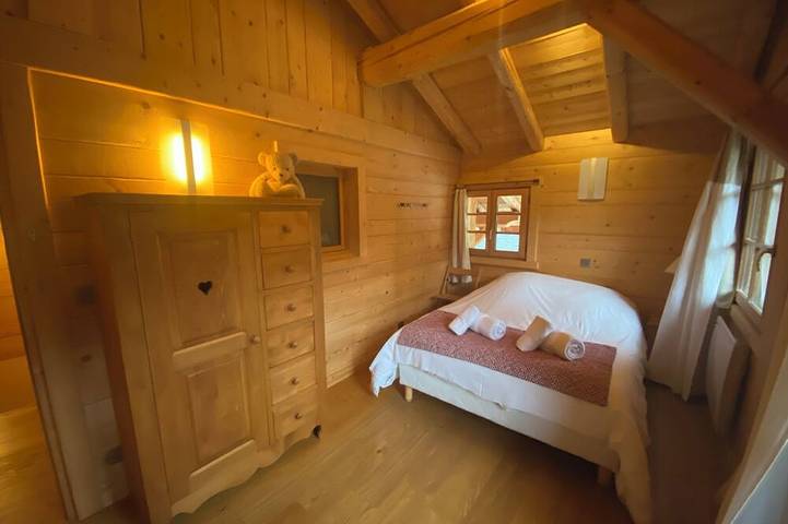 Magnifique Chalet avec spa 3 chambres 6 à 8 personnes in La Giettaz, Région d'Albertville