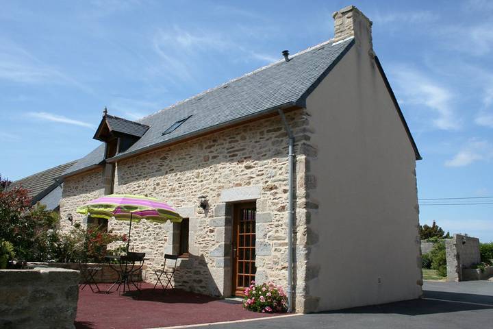 Gîte für 2 Personen, mit Terrasse und Garten sowie Ausblick