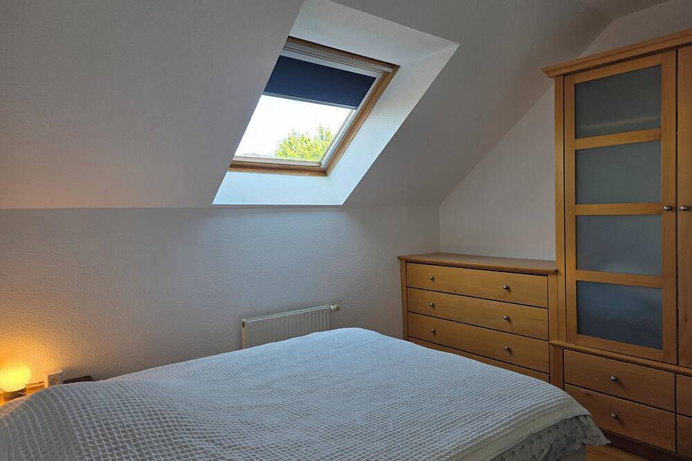 Apartamento entero, Charming T3 duplex, 67m2 13m2 outdoor terrace, 1km from Geneva, parking box. in Archamps, Región de Saint-Julien-en-Genevois