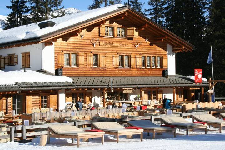 Gîte pour 10 personnes, avec Jacuzzi et Terrasse ainsi que Jardin et Sauna à Brand