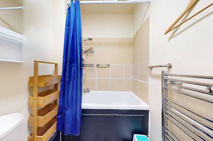Entire apartment, Stunning Studio Flat, Charring Cross Prime Location of London in London, South East England