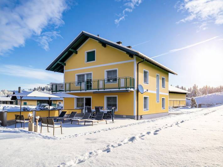 Ferienhaus für 8 Personen, mit Balkon und Terrasse sowie Garten in Klagenfurt-Land