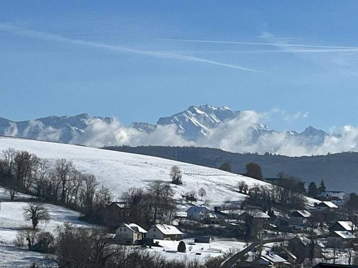 Location de vacances pour 8 personnes, avec vue et jardin, animaux acceptés à Vaulx - 3