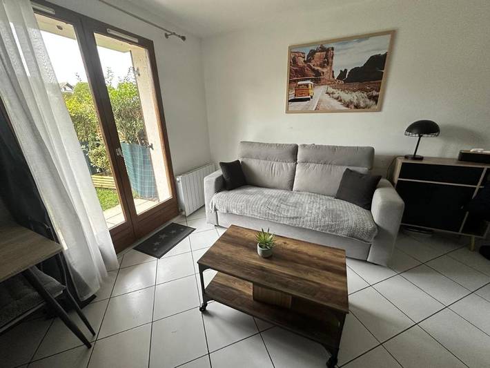Gîte pour 2 personnes, avec terrasse dans Plage du Hôme - 2