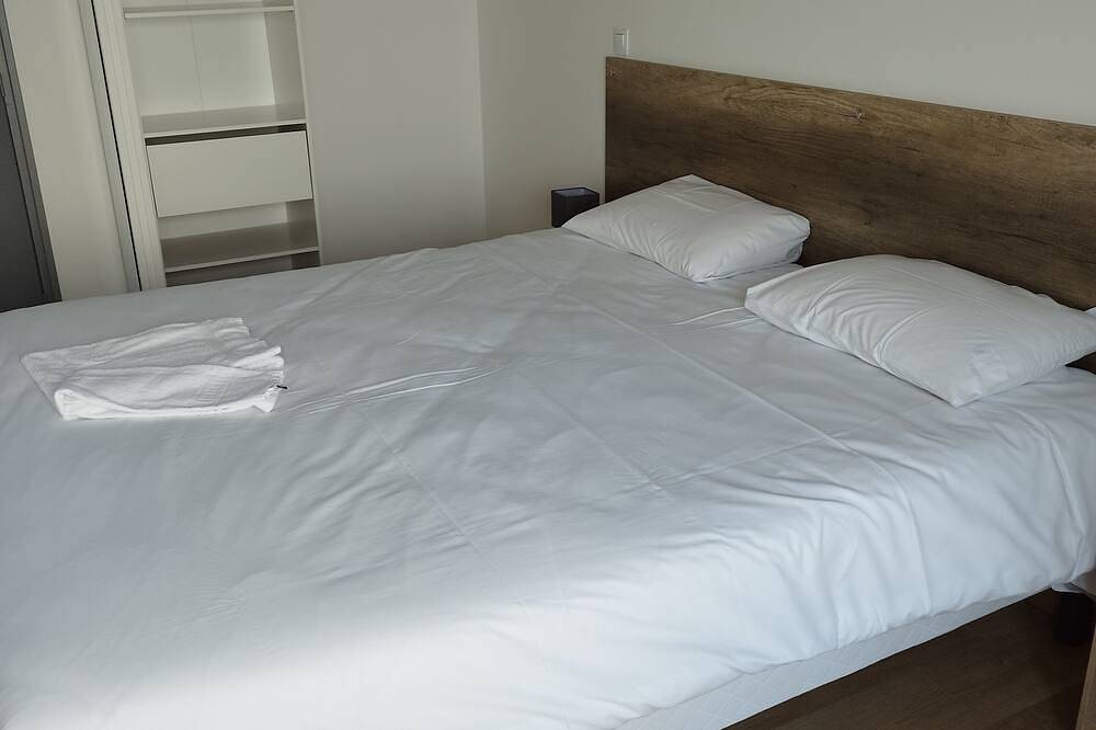 Geheel appartement, One bedroom apartment, Notre Dame in Givet, Parc naturel régional des Ardennes