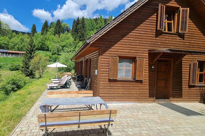 Chalet für 12 Personen, mit Garten und Terrasse, mit Haustier