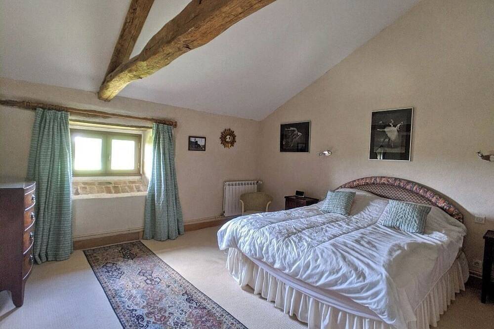 Beautiful Countryside Escape for 10 - 30 Guests- Exclusive Use in Availles-Limouzine, Vienne (France)