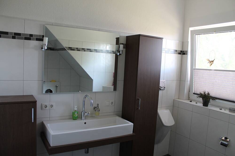 Ganze Wohnung, Schöne Eigentumswohnung mit Terrasse für 2 Pers. in Bippen, Osnabrücker Land
