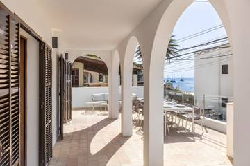 Ca Ne Margalide junto al mar in Puerto de Andrach, Andrach für 8 