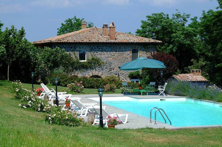 Villa pour 21 personnes, avec jardin et jacuzzi, animaux acceptés - 1