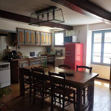 Gîte pour 5 personnes, avec vue, animaux acceptés à Bayons