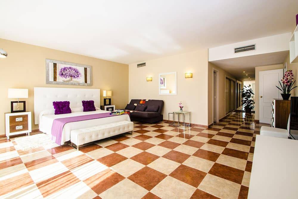 Hedo location villa de luxe + piscine Marbella in Medina Gardens, Marbella