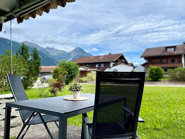 Ferienwohnung für 4 Personen, mit Terrasse und Garten sowie Sauna und Ausblick im Allgäu