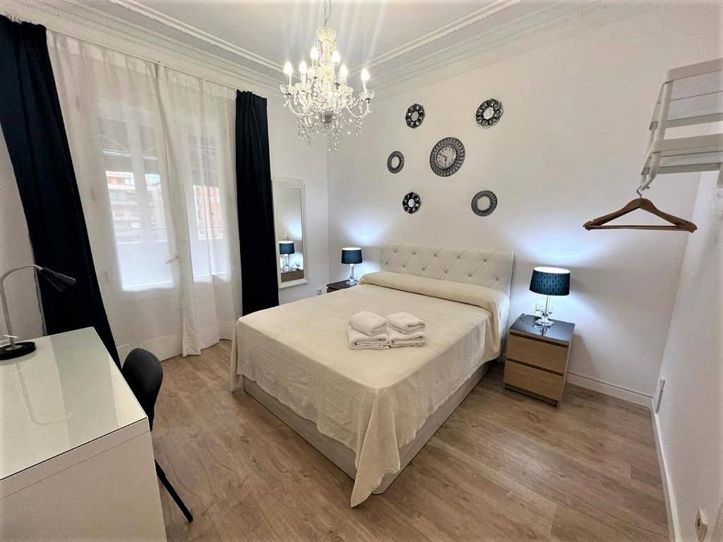 Flor Habitaciones in Centro Barcelona, Barcelona