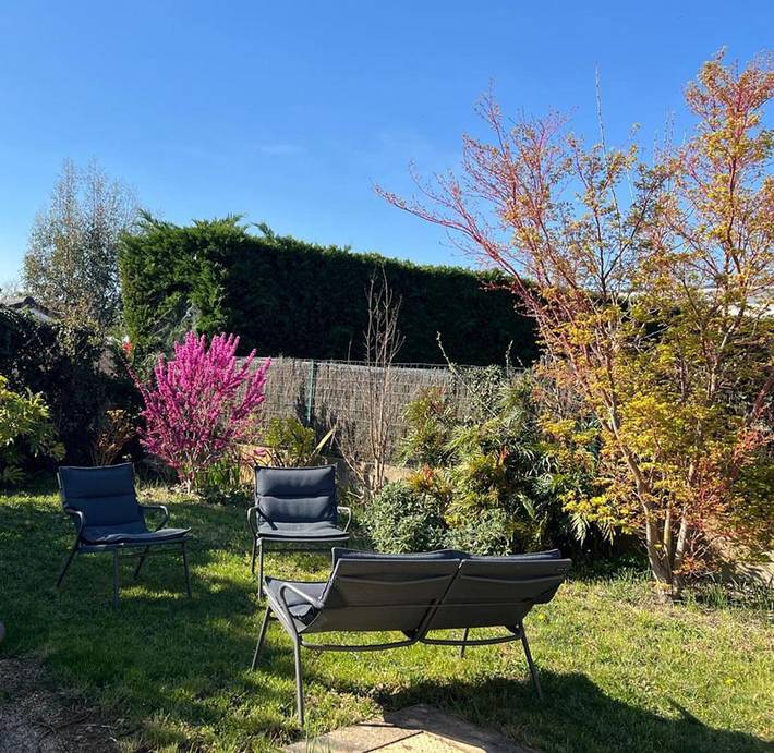 Appartement de vacances pour 2 personnes, avec Terrasse ainsi que Jardin et Vue