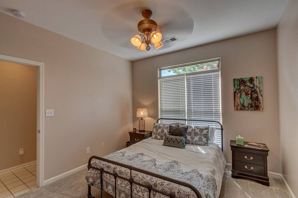 Geheimer Garten in den Vororten in Lexington, Kentucky