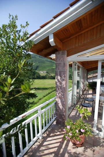Cottage pour 2 personnes, avec terrasse à Ispoure