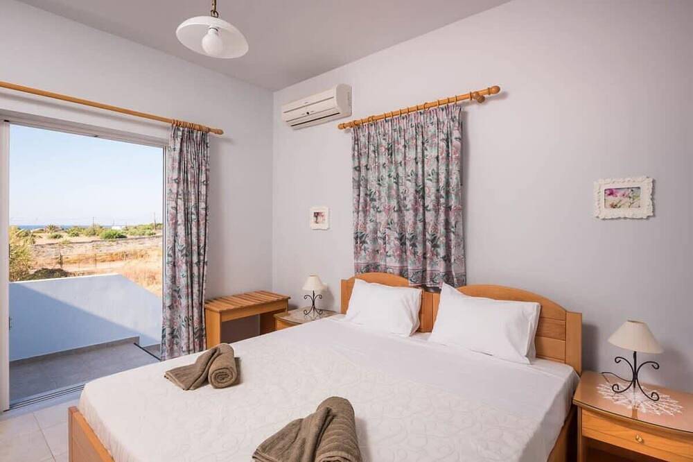 Cretan View Villa with ecological pool in Akrotiri (La Canea), Region de Chania