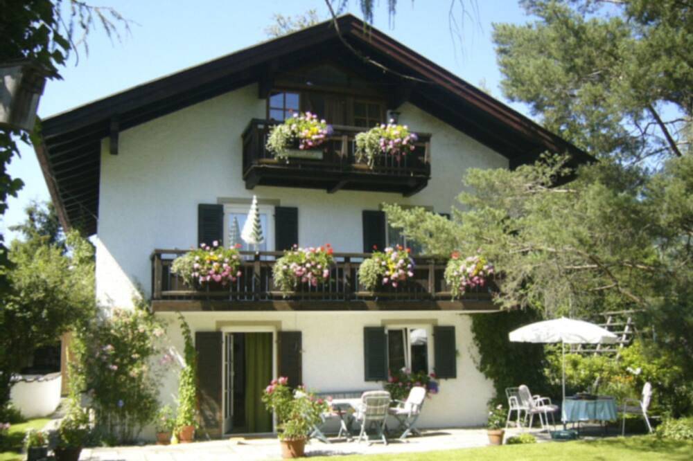 Ganze Wohnung, Gemütliche Ferienwohnung in Unterammergau in Unterammergau, Bayerische Alpen