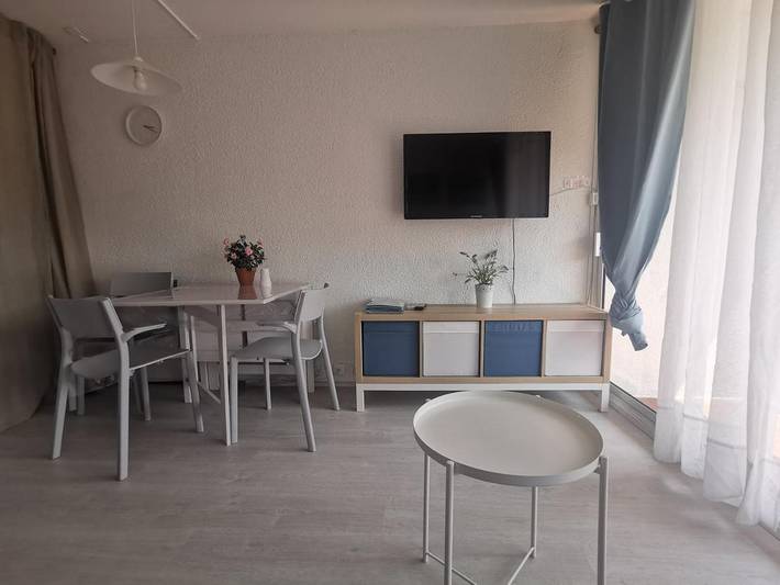 Gîte pour 6 personnes, avec piscine ainsi que balcon et vue, animaux acceptés dans Flamingo Casino Le Grau Du Roi - 4