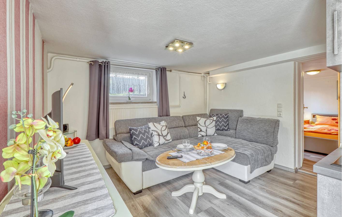 Ganze Ferienwohnung, Moderne Wohnung bei Waren (Müritz) mit Terrasse in Waren (Müritz), Müritz