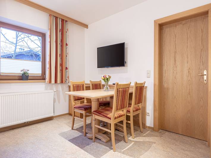 Ganze Wohnung, Ferienwohnung mit 1 Schlafzimmer für 3 Personen in Reith bei Kitzbühel, Kaisergebirge