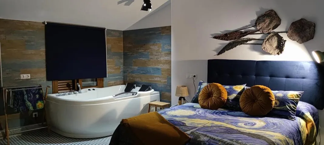 Apartamento de vacaciones para 2 personas, con jardín y jacuzzi - 1