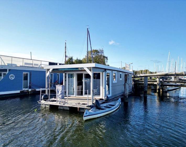 Boot für 5 Personen, mit Balkon und Terrasse sowie Ausblick in Lübeck (Stadt) - 3