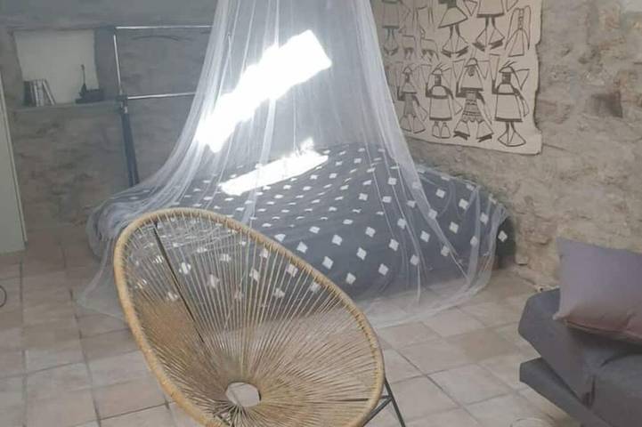 Location de vacances pour 2 personnes, avec jardin à Robiac-Rochessadoule - 2