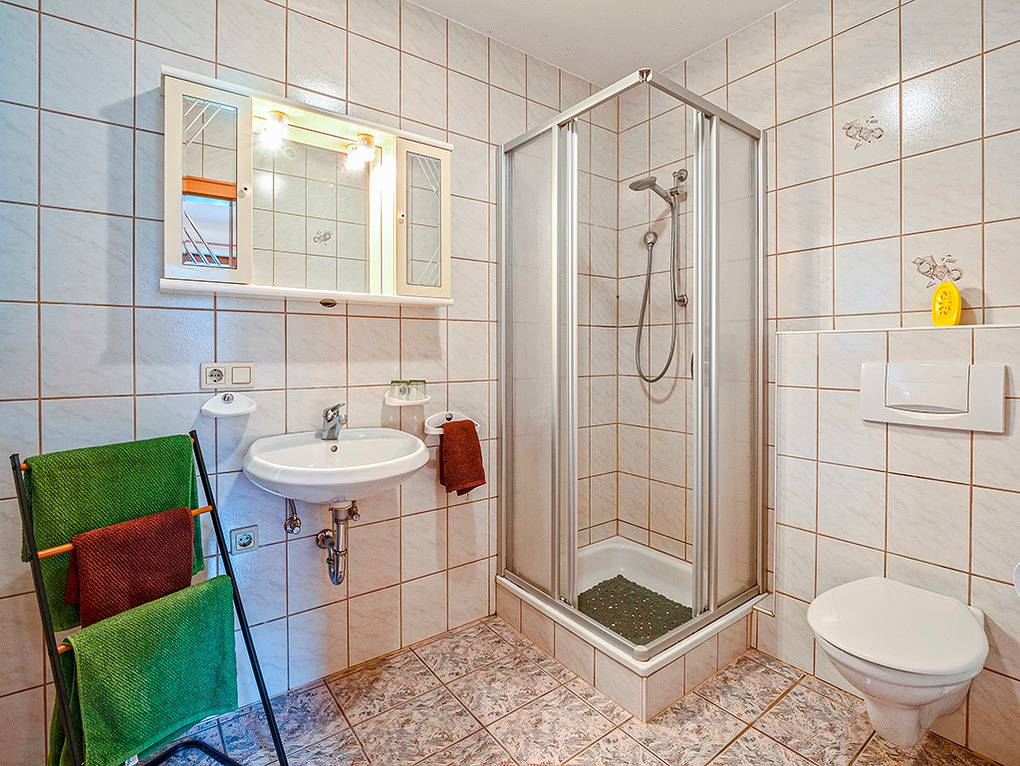 Entire holiday apartment, Holiday apartment for 2 people with terrace in Zell am Ziller, Bezirk Schwaz