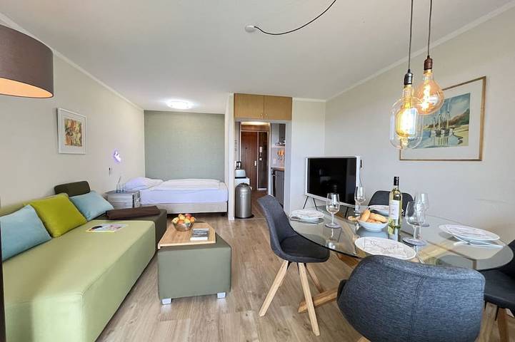 Ferienwohnung für 3 Personen, mit Pool und Balkon, mit Haustier in Dittishausen - 2