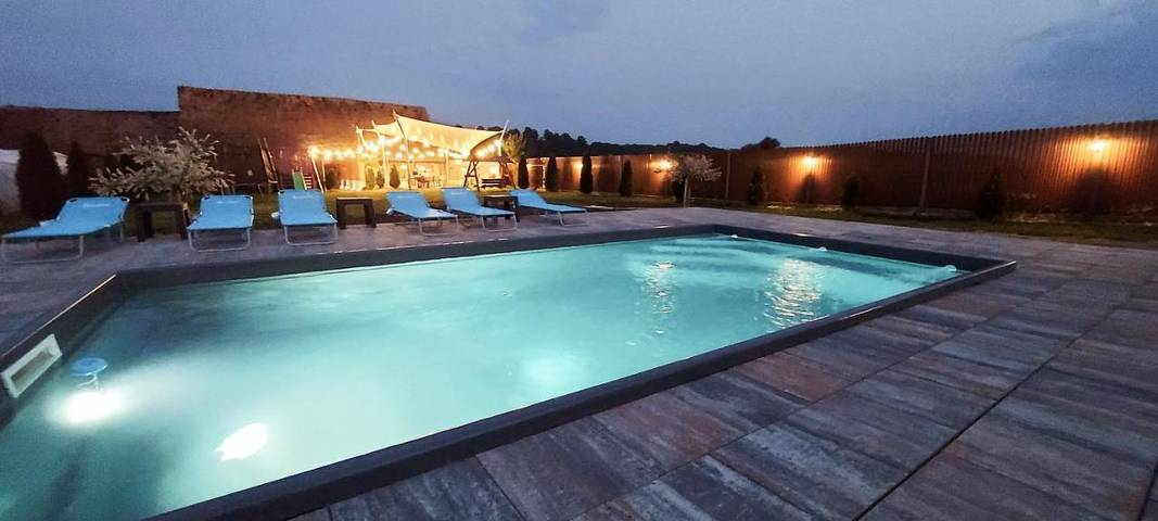 Villa pour 2 personnes, avec Jacuzzi et Terrasse ainsi que Jardin et Piscine en Roumanie - 2