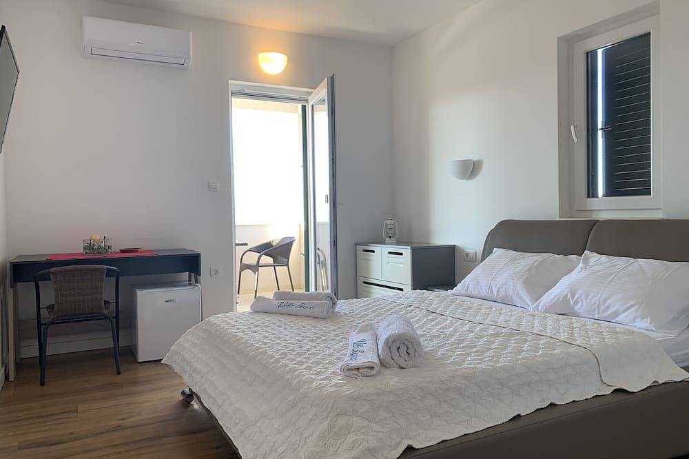 Imotski am Blauen See Zentrum <br>Apartment mit 2 Schlafzimmer, 2 Bäder <br>4+2 in Imotski, Makarska Riviera