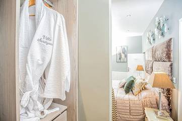 Villa pour 13 Personnes dans Antibes, Région de Cannes, Photo 1