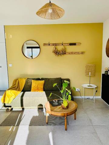 Gîte pour 4 personnes, avec terrasse à Saint-Victor-la-Coste